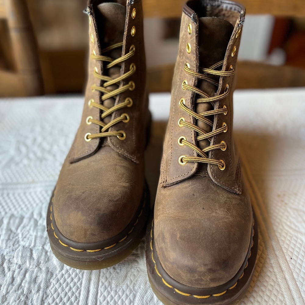 Dr. Martens - Crazy Horse 1460 boots